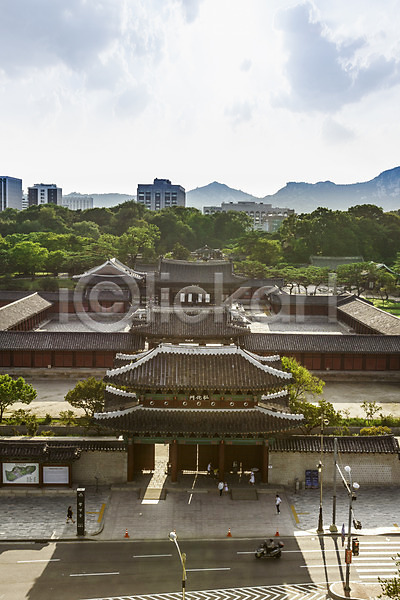 사람없음 JPG 포토 건축 구름(자연) 궁전 서울 야외 전통 종로 주간 창경궁 풍경(경치) 하늘