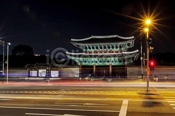 사람없음 JPG 포토 가로등 건축 궁전 도로 서울 야간 야경 야외 전통 종로 창경궁 하늘