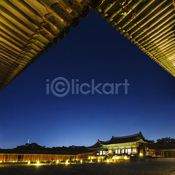 사람없음 JPG 포토 건축 궁전 서울 야간 야경 야외 전통 조명 종로 창경궁 처마 하늘