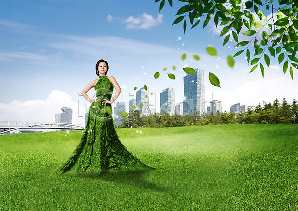 성인 성인여자한명만 여자 한국인 한명 PSD 앞모습 편집이미지 건물 나뭇잎 녹색배경 드레스 서기 잔디 전신 환경