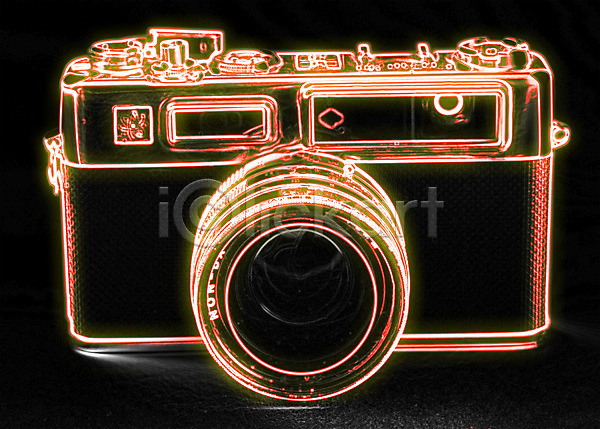 사람없음 JPG 디지털합성 편집이미지 검은배경 네온 네온아트 디지털아트 빛 카메라 형광