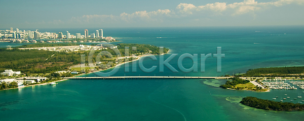 사람없음 JPG 포토 해외이미지 가로 건너기 건물 건축양식 관광지 교통시설 대서양 마이애미 물 미국 바다 북아메리카 새벽 섬 아침 야외 연결 자연 조감도 컬러풀 터키석 파노라마 풍경 플로리다 해외202004 해외포토