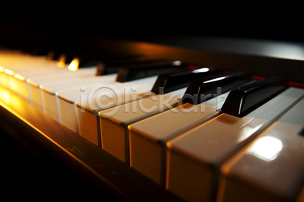 사람없음 JPG 포토 실내 피아노(악기) 피아노건반 피아니스트 해외202004