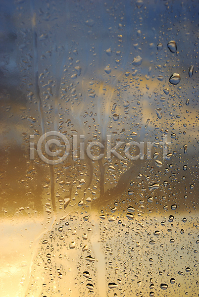 떨어짐 사람없음 JPG 포토 해외이미지 날씨 물 물방울 백그라운드 벽지 수증기 습기 안경 질감 창문 추상 패턴 하늘 해외202004