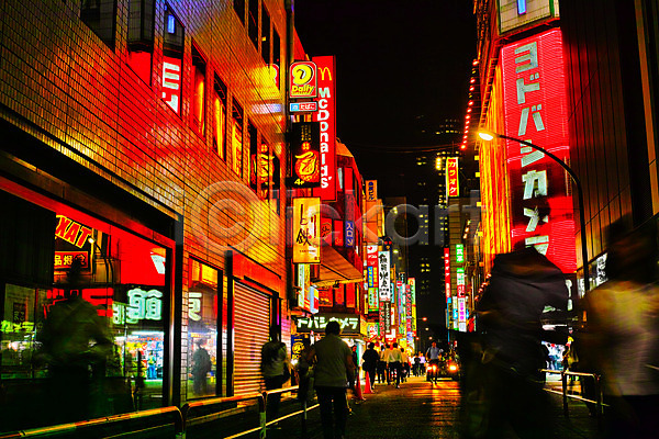 군중 사람 여러명 JPG 포토 간판 거리 거리풍경 도시 도시풍경 밤거리 보행자 빌딩 야간 야경 야외 유흥가 일본 풍경(경치)