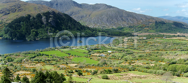 침묵 사람없음 JPG 포토 해외이미지 계곡 물 밭 산 시골 아일랜드 야외 여행 자연 장면 초록색 파란색 풍경 하늘 해외202004 해외포토 호수