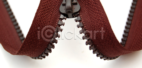 보호 사람없음 JPG 일러스트 포토 해외이미지 가구 고립 금속 닫기 모션 미끄럼틀 발견 보안 부분 손잡이 시스템 십자가 싱글 연결 오브젝트 오픈 옷 유행 은색 잠금 지퍼 철강 추상 치아 컨셉 펼침 해외202004 해외포토 흰배경