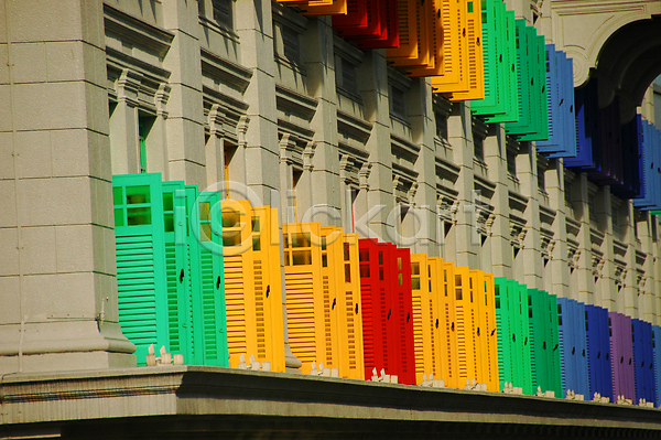 사람없음 JPG 포토 해외이미지 건축양식 노란색 빨간색 셔터 싱가폴 여행 초록색 파란색 해외202004