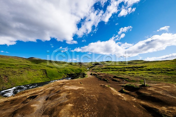 사람없음 JPG 포토 강 구름(자연) 아이슬란드 야외 유럽 자연 잔디 주간 초원(자연) 트래킹 풍경(경치) 하늘 해외 해외풍경 흙길