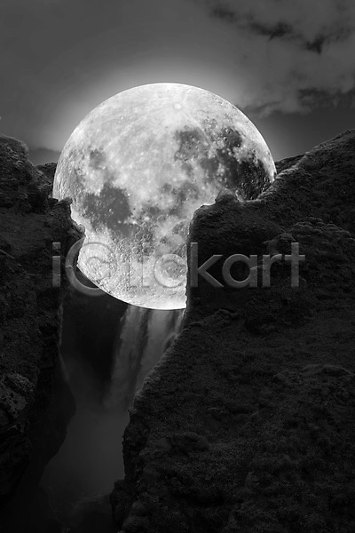 상상 사람없음 JPG 디지털합성 편집이미지 흑백 꿈 디지털아트 바위 보름달 절벽 폭포 합성