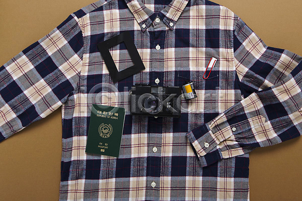 사람없음 JPG 포토 백그라운드 사진사 스튜디오촬영 여권 오브젝트 옷 체크셔츠 카메라 패션 플랫레이 필름