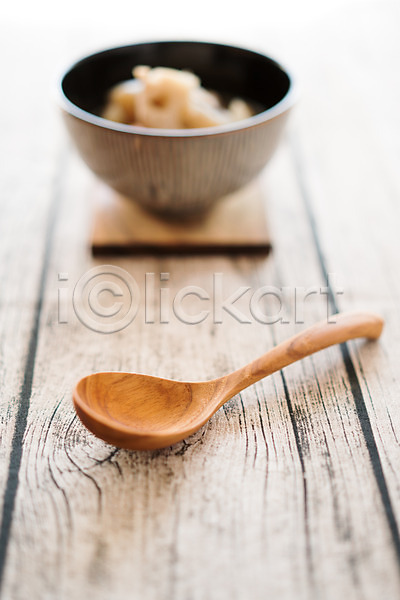 사람없음 JPG 포토 곤약 그릇 나무숟가락 당근 목재 숟가락 연근 음식 일본음식 조림 표고버섯