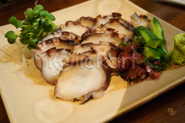 사람없음 JPG 포토 문어 문어회 음식 이에섬 일본 일본음식 접시 해산물