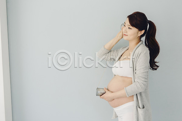 설레임 소통 희망 20대 성인 성인여자한명만 여자 청년여자한명만 한국인 한명 JPG 옆모습 포토 듣기 배(신체부위) 상반신 실내 실전화기 임산부 임신