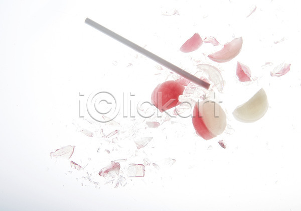 사람없음 JPG 포토 디저트 막대기 막대사탕 사탕 산산조각 손상 스튜디오촬영 실내 오브젝트 음식 한개