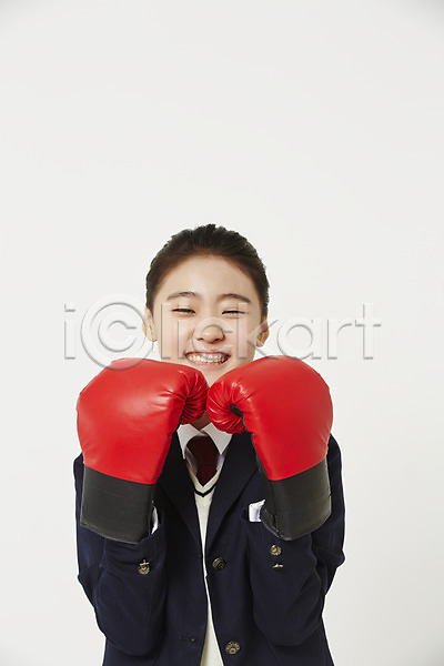 십대여자한명만 여자 중학생 청소년 한국인 한명 JPG 앞모습 포토 교복 권투글러브 미소(표정) 상반신 수비 스튜디오촬영 실내 여중생 여학생 흰배경