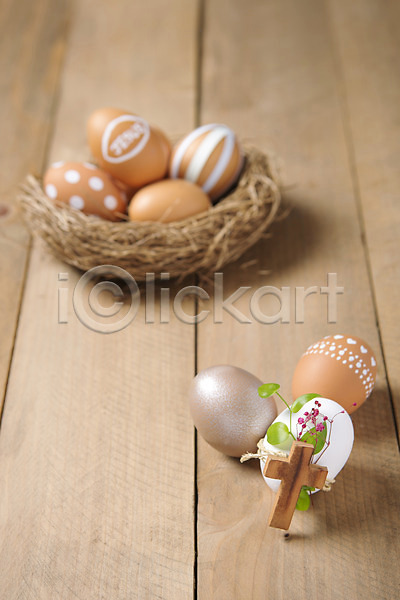 사람없음 JPG 포토 계란 기독교 나뭇잎 둥지 백그라운드 부활절 부활절계란 십자가 종교
