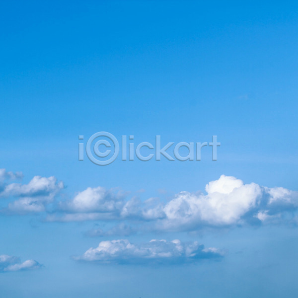 사람없음 JPG 포토 해외이미지 계절 구름(자연) 날씨 백그라운드 야외 여름(계절) 우주 자연 천국 파란색 하늘 해외202004 햇빛 흰색