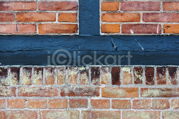 사람없음 JPG 포토 해외이미지 갈색 건물 건축양식 목재 백그라운드 벽 벽돌 빨간색 역사 옛날 유럽 전통문화 타운 패턴 폴란드 프레임 해외202004