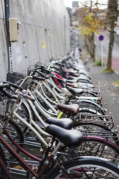 사람없음 JPG 아웃포커스 포토 거리풍경 도쿄 야외 일본 자전거 주간 주차 해외풍경