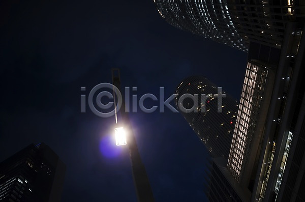 사람없음 JPG 로우앵글 포토 가로등 고층빌딩 나고야 도시풍경 빌딩 빛 야간 야경 야외 일본 해외풍경