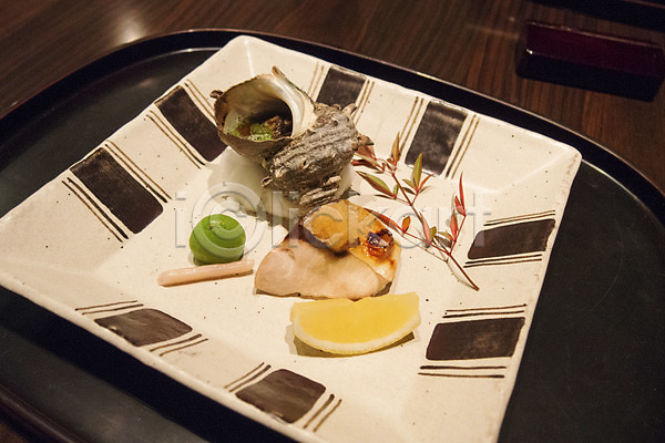 사람없음 JPG 포토 나뭇잎 레몬 생선회 소라 음식 일본문화 일본음식 쟁반 접시 초밥 해산물