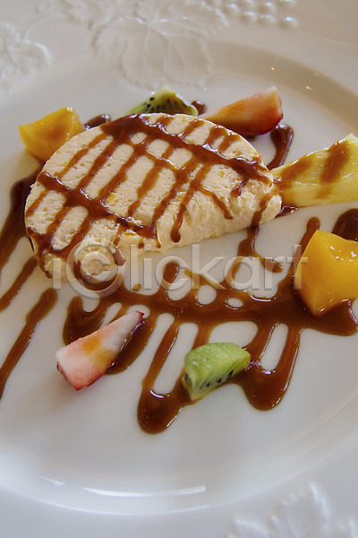 사람없음 JPG 포토 디저트 딸기 아이스크림 음식 일본문화 일본음식 접시 초코시럽 키위 후르츠칵테일