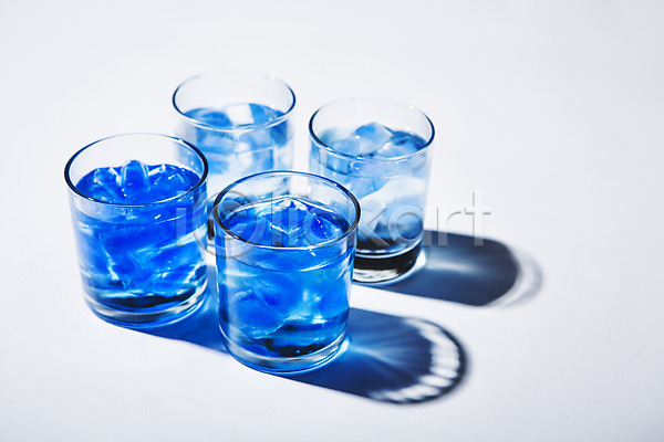 시원함 사람없음 JPG 포토 실내 얼음 여름(계절) 잔 클래식블루 트렌드컬러 파란색