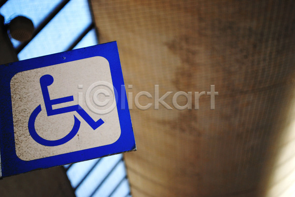 사람없음 JPG 아이콘 포토 해외이미지 공원 사인 심볼 예약 일반 장애 장애인 주차 해외202004 휠체어