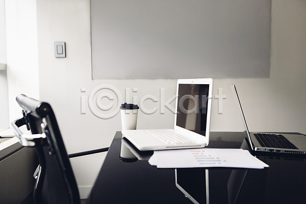 사람없음 JPG 포토 노트북 백그라운드 비즈니스 실내 의자 종이 종이컵 책상 화이트보드 회의실