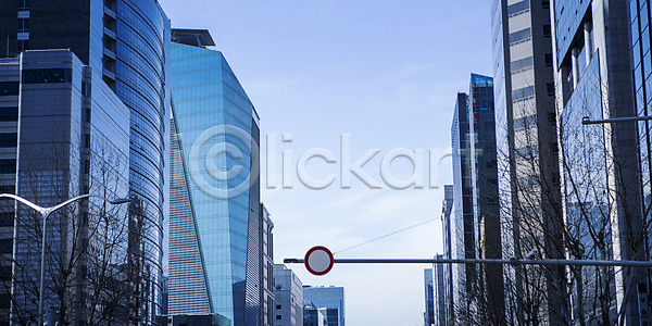 사람없음 JPG 포토 가로등 도시 도시풍경 빌딩 빌딩숲 야외 주간 표지판