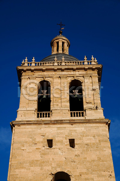 사람없음 JPG 포토 해외이미지 Y 건축양식 도시 마을 맑음 바위 스페인 역사 옛날 유럽 재산 종 종탑 탑 해외202004