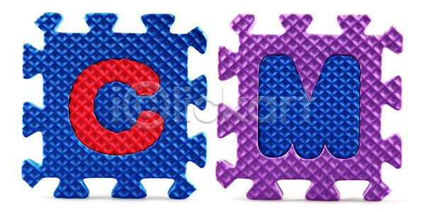 침묵 사람없음 어린이 JPG 포토 해외이미지 거품 게임 고립 교육 기본 놀이 닫기 모임 문제 문해 방 백그라운드 블록 손 알파벳 연결 오브젝트 자르기 장난감 조각 컨셉 컬러풀 통신 퍼즐 편지 학교 해외202004 해외포토 흰배경