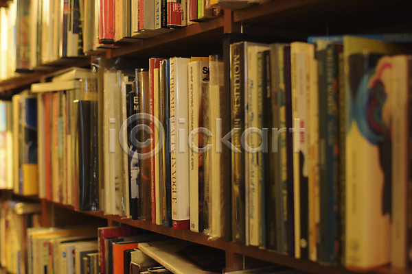 사람없음 JPG 아웃포커스 포토 백그라운드 서점 실내 일본 책 책장