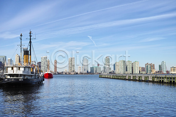 사람없음 JPG 포토 강 구름(자연) 뉴욕 도시 배(교통) 빌딩 야외 주간 풍경(경치) 하늘 항구 허드슨강