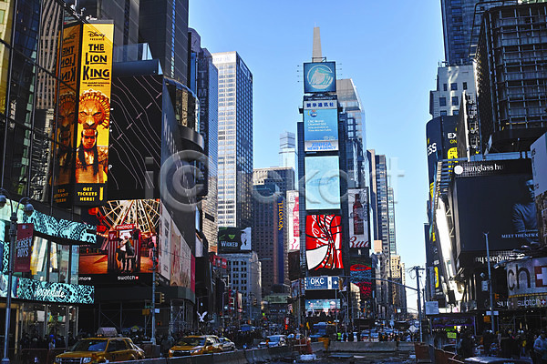 여러명 JPG 포토 간판 광고판 뉴욕 도시 빌딩 야외 자동차 주간 타임스퀘어 풍경(경치)