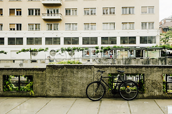 사람없음 JPG 포토 거리 도시풍경 동유럽 류블라냐 야외 유럽 자전거 주간 풍경(경치) 해외풍경