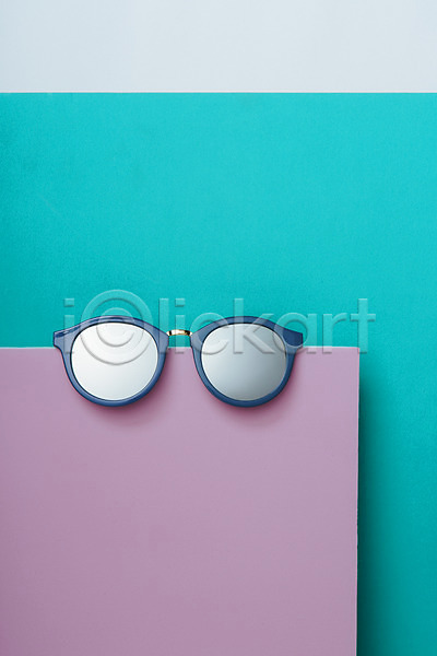 사람없음 JPG 포토 거울 무늬 반사 백그라운드 선글라스 스튜디오촬영 실내 안경 안경테 오브젝트 패턴