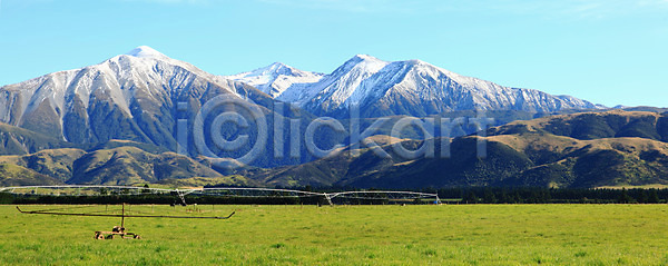 새로움 사람없음 JPG 포토 해외이미지 겨울 계곡 공원 구름 남쪽 내추럴 눈내림 뉴질랜드 땅 멀리 밭 산 스키 알프스 야외 얼음 여름 여행 웅장함 자연 장면 절정 정상 태양 파란색 풍경 하늘 해외202004 해외포토 환경 황무지 흰색