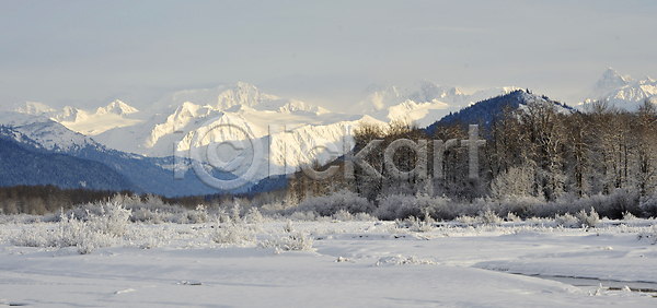 추위 사람없음 JPG 포토 해외이미지 강 겨울 공원 구름 나무 눈내림 만 물 미국 바다 북극 산 생태학 안테나 알래스카 야외 얼음 여행 일몰 자연 저녁 전국 지구 진흙 파노라마 파란색 풍경 하늘 해외202004 해외포토 황무지 흰색