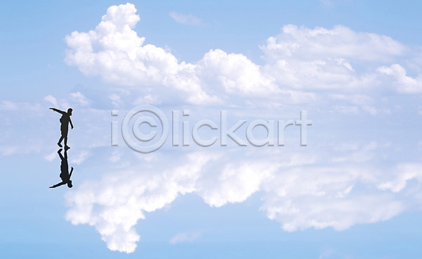 남자 성인 한명 PSD 디지털합성 실루엣 편집이미지 구름(자연) 그림자 디지털아트 물 반사 백그라운드 역광 풍경(경치)