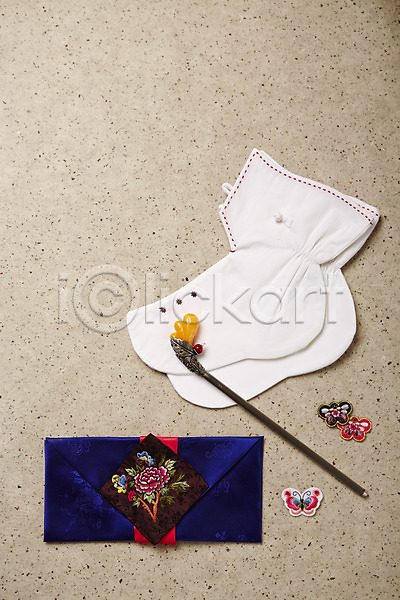 사람없음 JPG 포토 나비장식 버선 비녀 선물봉투 스튜디오촬영 오브젝트 전통 전통소품