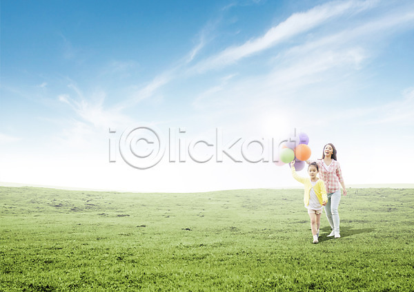 두명 성인 어린이 여자 한국인 PSD 편집이미지 구름(자연) 자연 잔디 편집 풍선 하늘