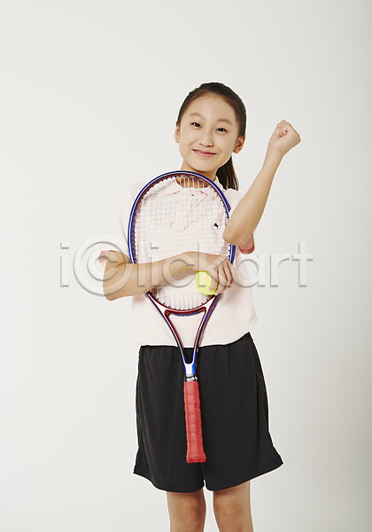 10대 십대여자한명만 여자 청소년 한국인 한명 JPG 앞모습 포토 미소(표정) 방과후 사교육 상반신 서기 스튜디오촬영 실내 여학생 운동 체육복 테니스 테니스라켓 파이팅