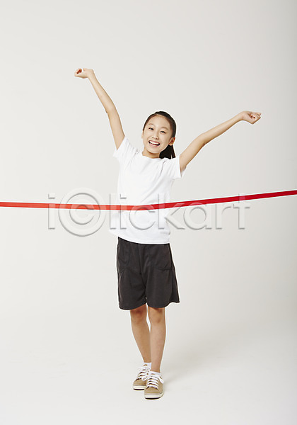 즐거움 10대 십대여자한명만 여자 청소년 한국인 한명 JPG 앞모습 포토 결승선 골인 방과후 사교육 스튜디오촬영 실내 여학생 우승 운동 전신 체육복