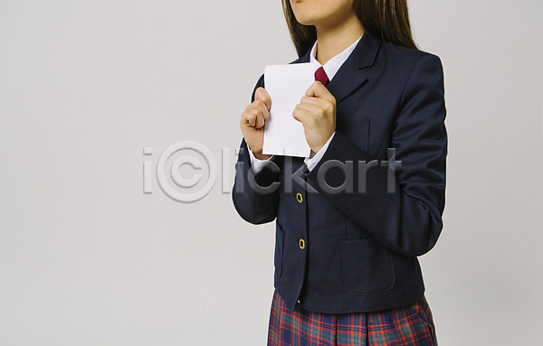 여자 청소년 한명 JPG 포토 교복 들기 상반신 수능 수험생 수험표 종이 프레임 학생