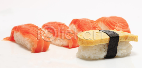 동양인 사람없음 JPG 포토 해외이미지 건강 계란 고립 날것 동쪽 먹기 문화 밥 빨간색 식당 아시아 여행 연어 오렌지 오브젝트 요리 육류 음식 일본 저녁식사 점심식사 해외202004 해외포토 흰색