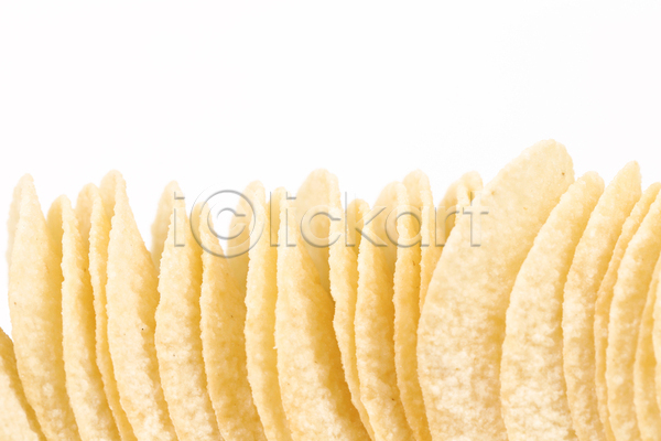 사람없음 JPG 근접촬영 포토 해외이미지 감자칩 실내 일렬 칩(음식) 해외202004 흰배경