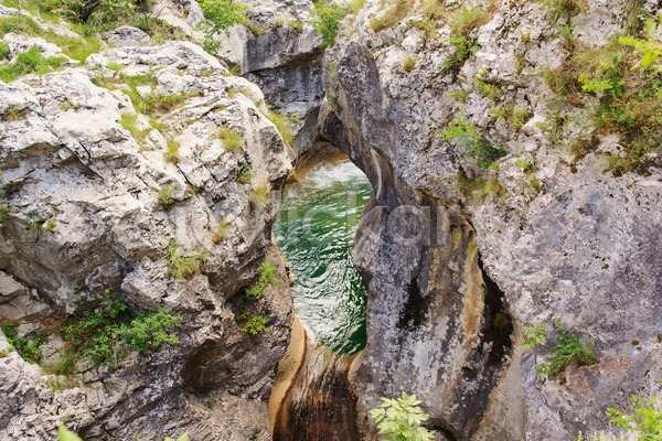 사람없음 JPG 포토 해외이미지 강 그룹 등산 맑음 물 산 숲 암초 야외 여름(계절) 엽서 유럽 이탈리아 자연 초록색 트래킹 풍경(경치) 하이킹 해외202004