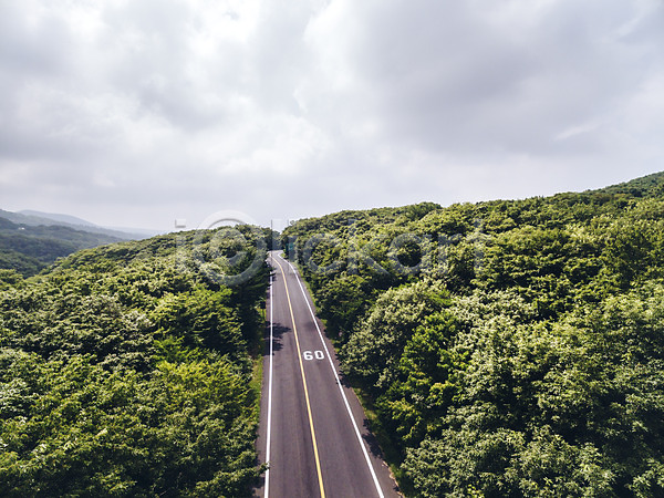 사람없음 JPG 포토 하이앵글 항공촬영 구름(자연) 나무 도로 숲 야외 제주도 주간 풍경(경치) 한라산
